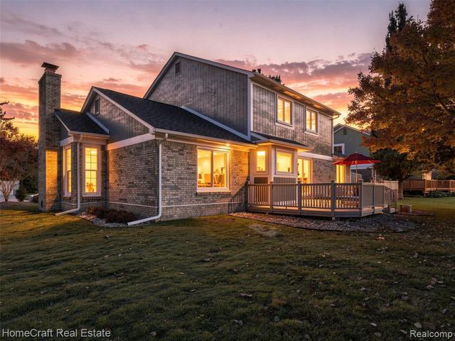 22704 Foxmoor Drive, Novi, MI 48374