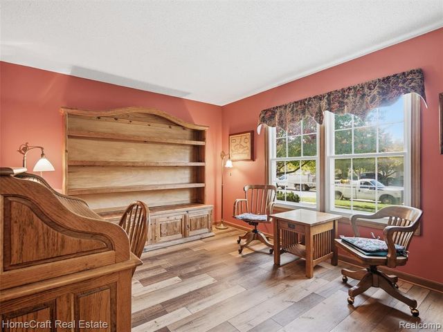 22704 Foxmoor Drive, Novi, MI 48374
