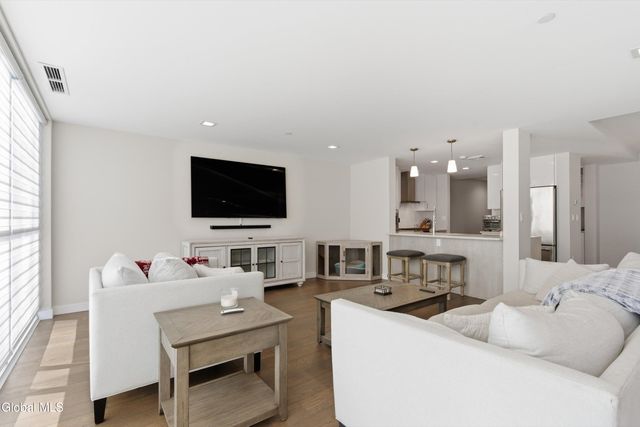 128 Henry Street 307, Saratoga Springs, NY 12866