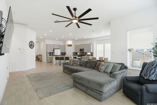 8912 Luciano Ridge, Seguin, TX 78155