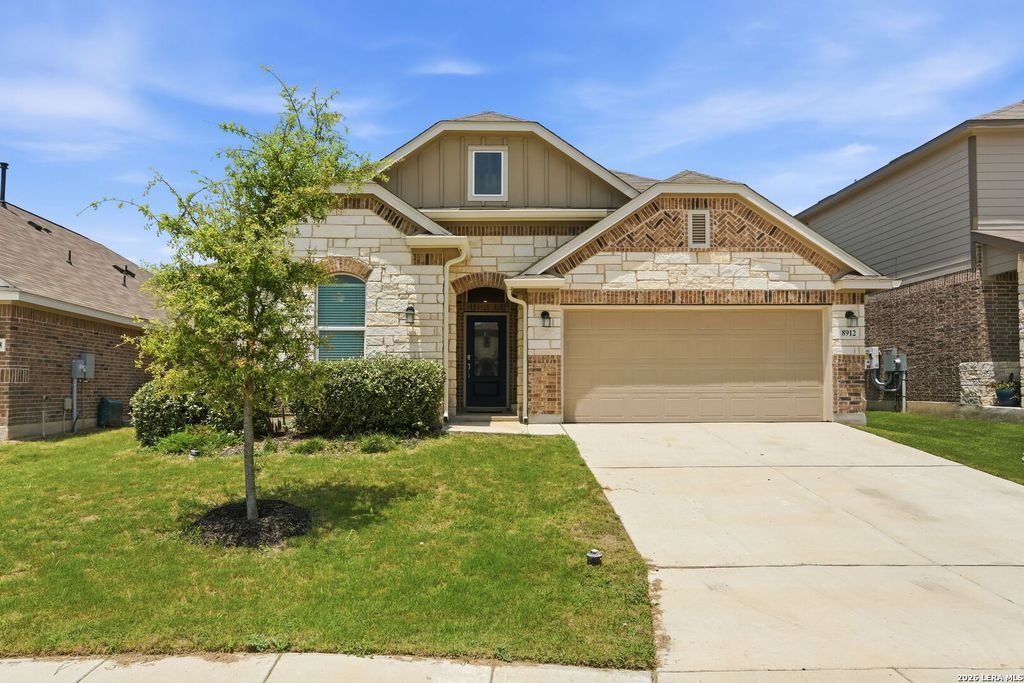 8912 Luciano Ridge, Seguin, TX 78155