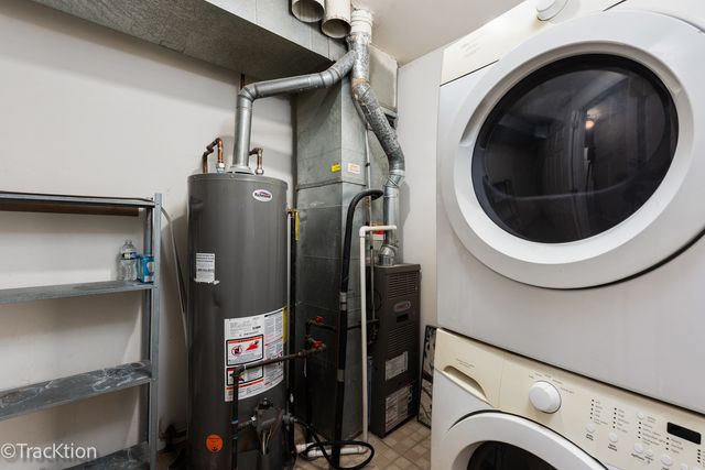 549 E Shag Bark Lane E, Streamwood, IL 60107