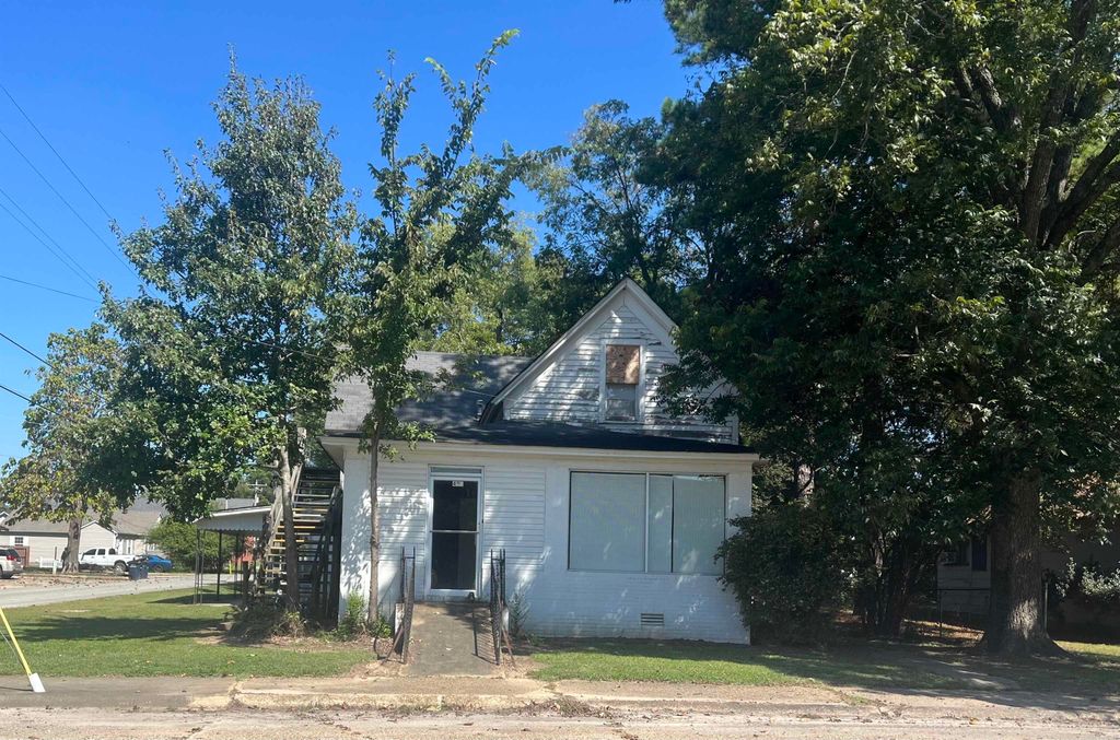 491 W Main Street, Piggott, AR 72454