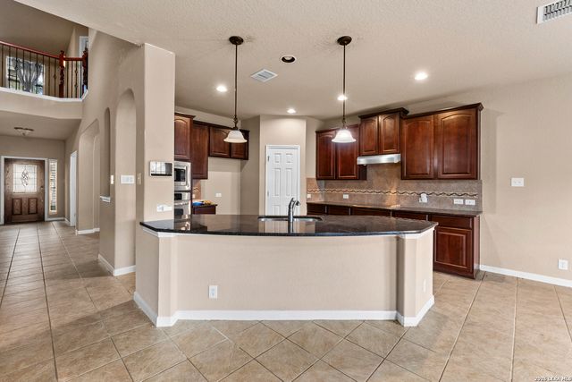 1906 Ponce De Leon, Windcrest, TX 78239