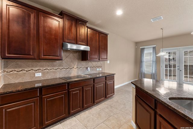 1906 Ponce De Leon, Windcrest, TX 78239