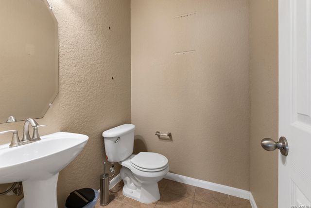 1906 Ponce De Leon, Windcrest, TX 78239