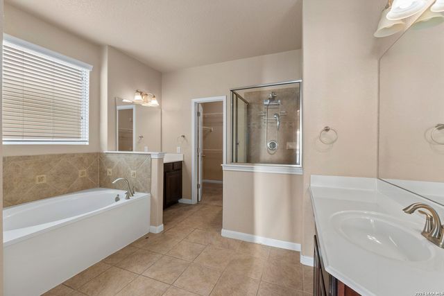 1906 Ponce De Leon, Windcrest, TX 78239