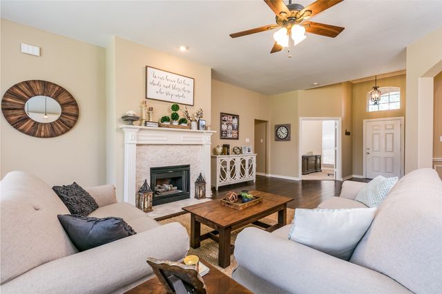 1700 Hidden Brook Trail, Flower Mound, TX 75028