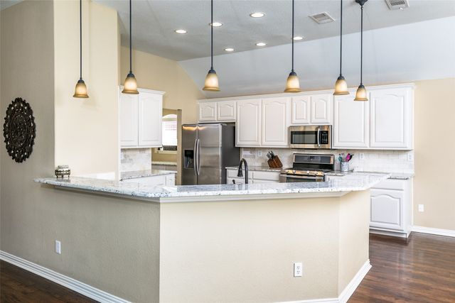 1700 Hidden Brook Trail, Flower Mound, TX 75028