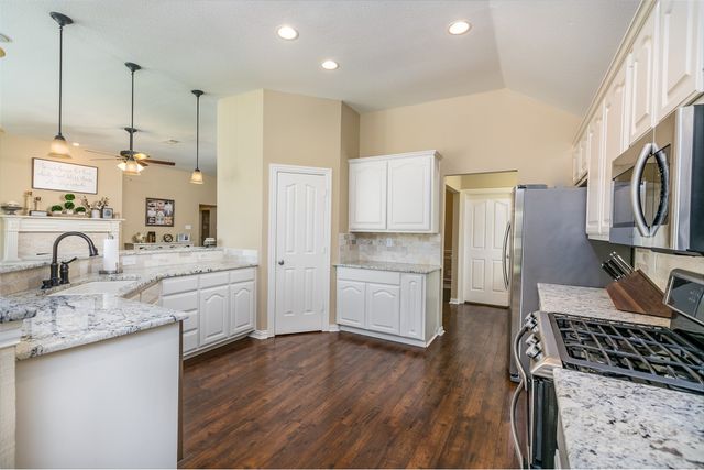 1700 Hidden Brook Trail, Flower Mound, TX 75028