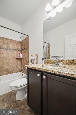 38783 DUTCHMANS KNOLL DR, Lovettsville, VA 20180