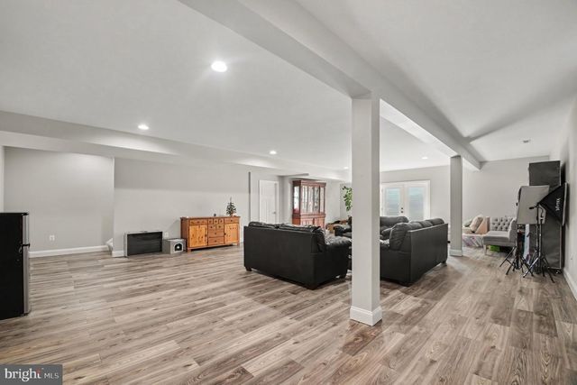 38783 DUTCHMANS KNOLL DR, Lovettsville, VA 20180