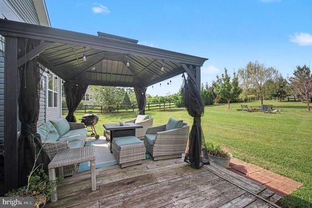 38783 DUTCHMANS KNOLL DR, Lovettsville, VA 20180