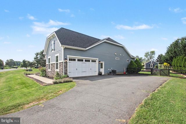 38783 DUTCHMANS KNOLL DR, Lovettsville, VA 20180