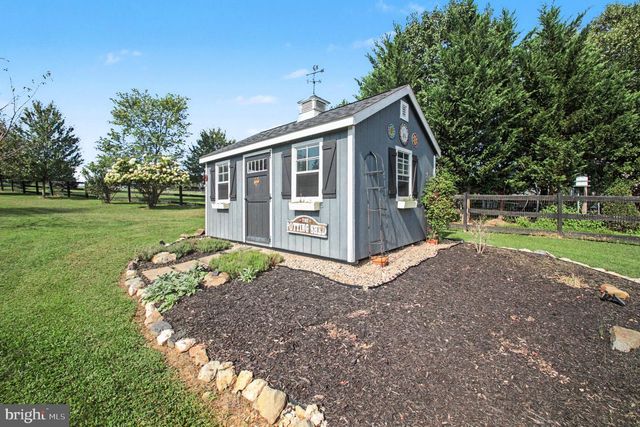 38783 DUTCHMANS KNOLL DR, Lovettsville, VA 20180