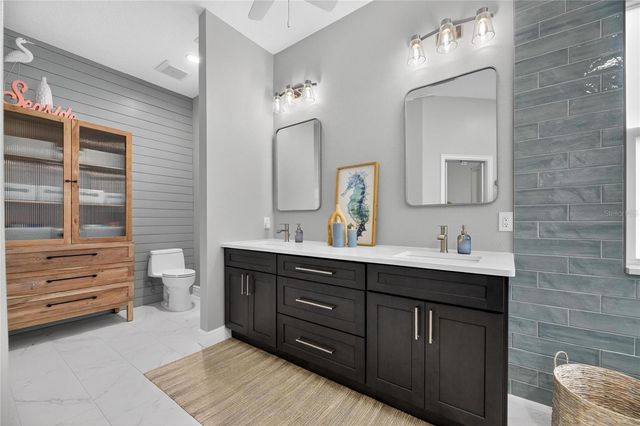 5721 SEA TURTLE PLACE, Apollo Beach, FL 33572