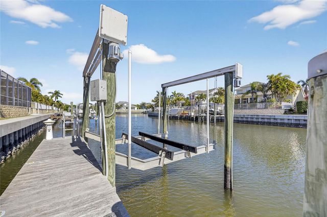 5721 SEA TURTLE PLACE, Apollo Beach, FL 33572