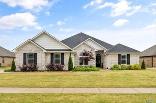 17067 Stonegate Drive, Athens, AL 35613