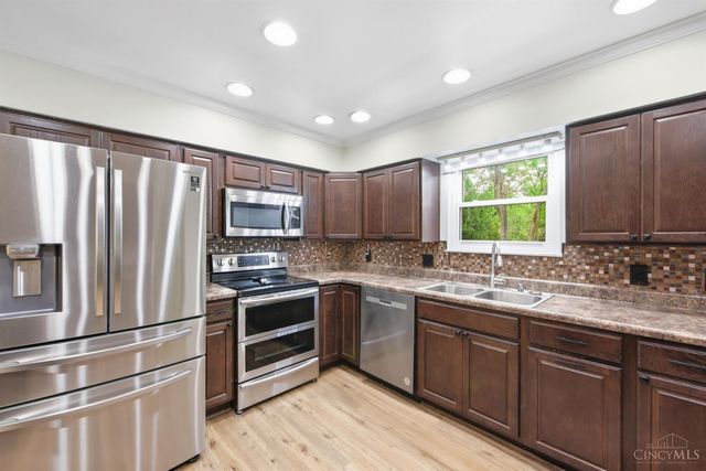 1086 Kimberly Lane, Miami Twp, OH 45150