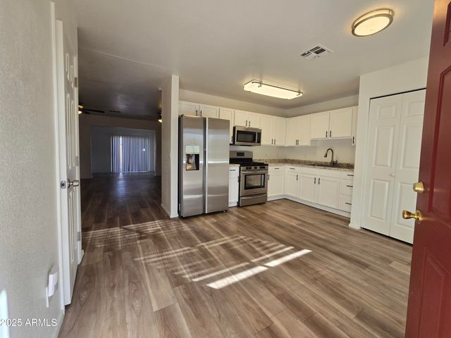 3408 W MCLELLAN Boulevard, Phoenix, AZ 85017