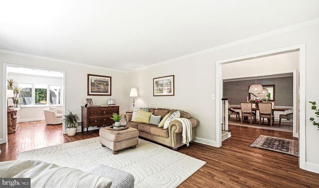 6 AMY LN, Malvern, PA 19355