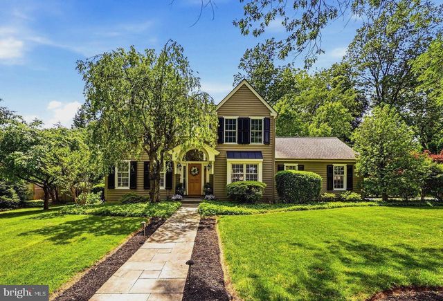 6 AMY LN, Malvern, PA 19355