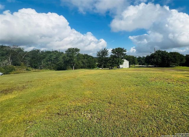 39 Taylor Dr, Horseshoe Bay, TX 78657