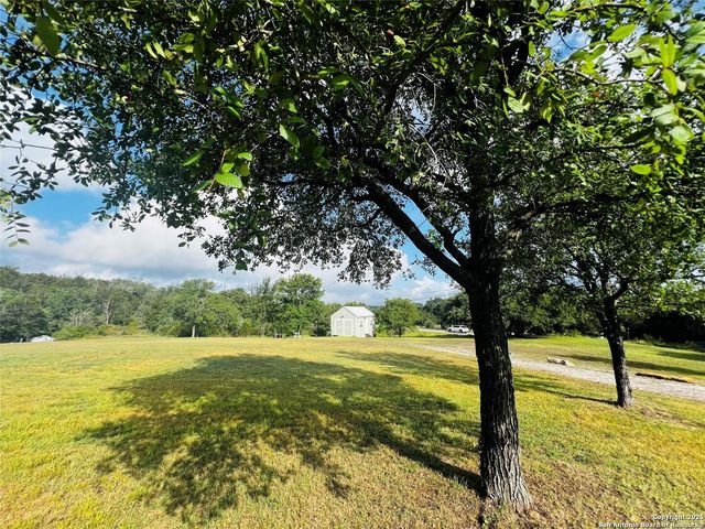 39 Taylor Dr, Horseshoe Bay, TX 78657