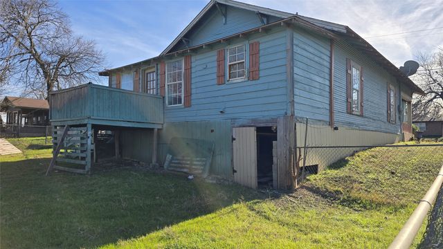 204 W Crossmain, Milford, TX 76670