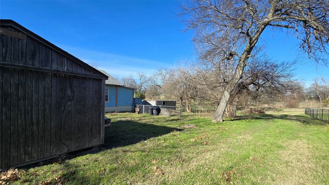 204 W Crossmain, Milford, TX 76670