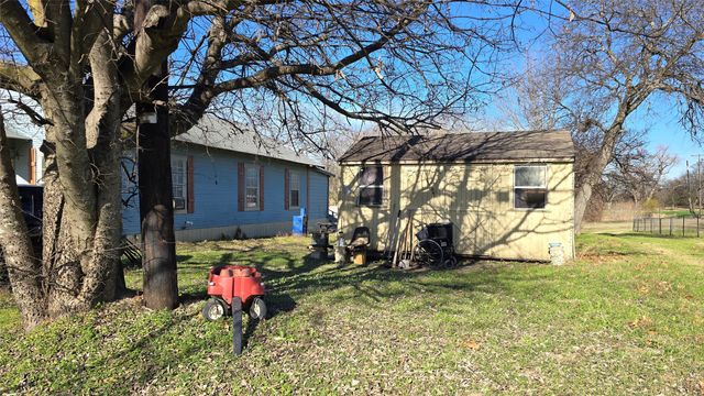 204 W Crossmain, Milford, TX 76670