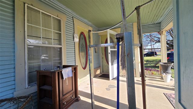 204 W Crossmain, Milford, TX 76670