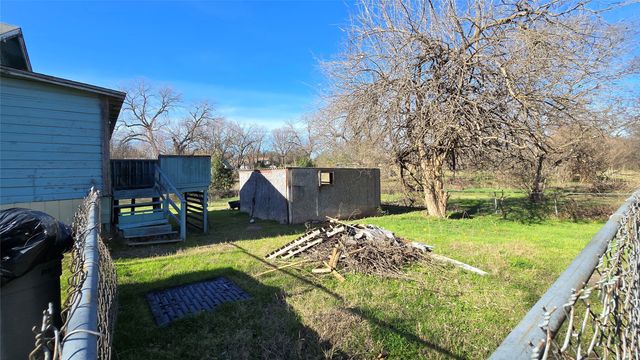 204 W Crossmain, Milford, TX 76670