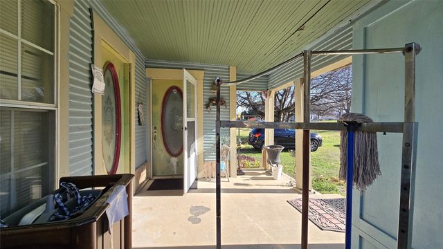 204 W Crossmain, Milford, TX 76670