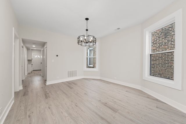 3107 W Flournoy Street, Chicago, IL 60612