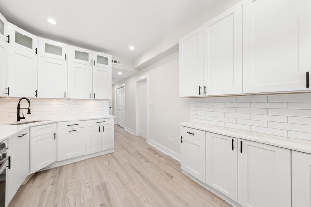 3107 W Flournoy Street, Chicago, IL 60612