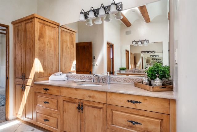 1314 Madrid, Santa Fe, NM 87505