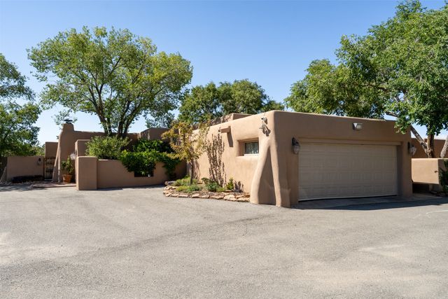 1314 Madrid, Santa Fe, NM 87505