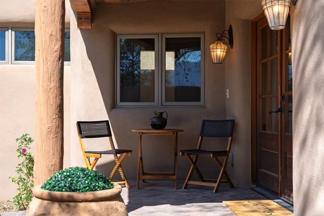 1314 Madrid, Santa Fe, NM 87505