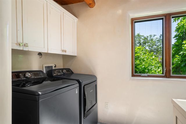 1314 Madrid, Santa Fe, NM 87505