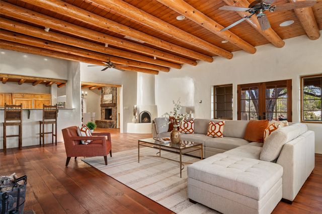 1314 Madrid, Santa Fe, NM 87505