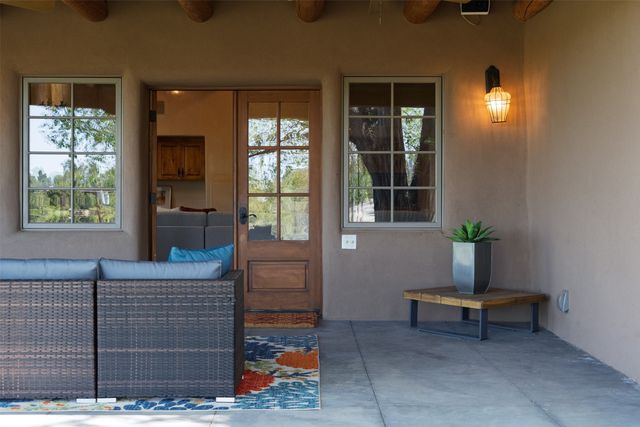 1314 Madrid, Santa Fe, NM 87505