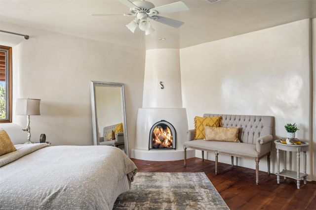 1314 Madrid, Santa Fe, NM 87505