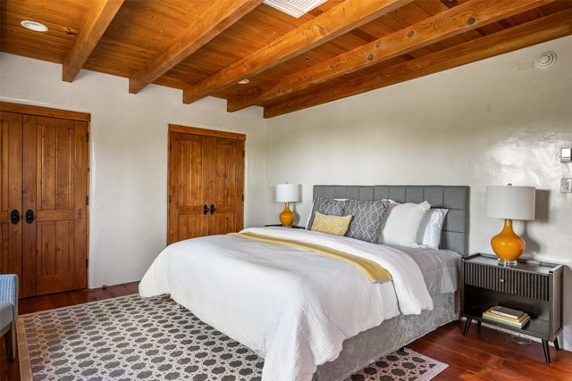 1314 Madrid, Santa Fe, NM 87505