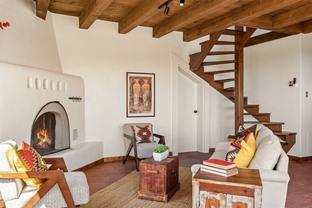 1314 Madrid, Santa Fe, NM 87505