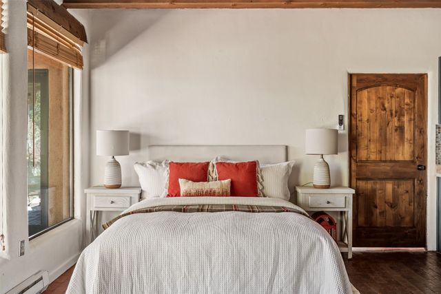 1314 Madrid, Santa Fe, NM 87505