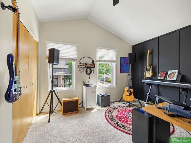 717 Pacific Street, Omaha, NE 68108