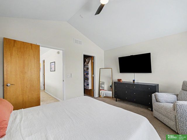 717 Pacific Street, Omaha, NE 68108