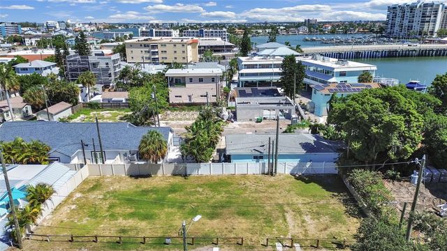 140 92ND AVENUE, Treasure Island, FL 33706