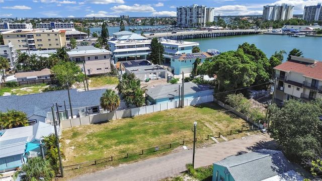 140 92ND AVENUE, Treasure Island, FL 33706